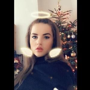 Meet your Posher, Lia